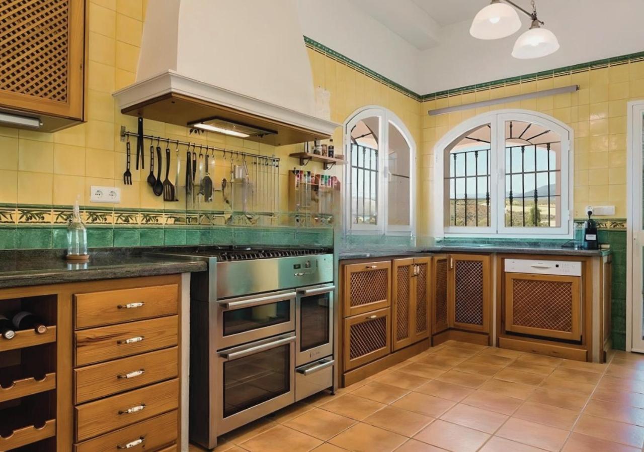 Spacious Villa With Exceptional Views In Malaga Casarabonela Exterior foto